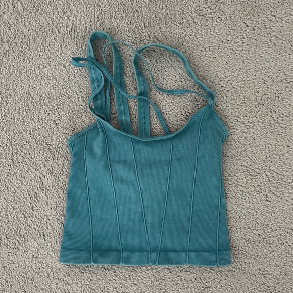 Ribbed Cropped Tank Top - Picture 1 of 2